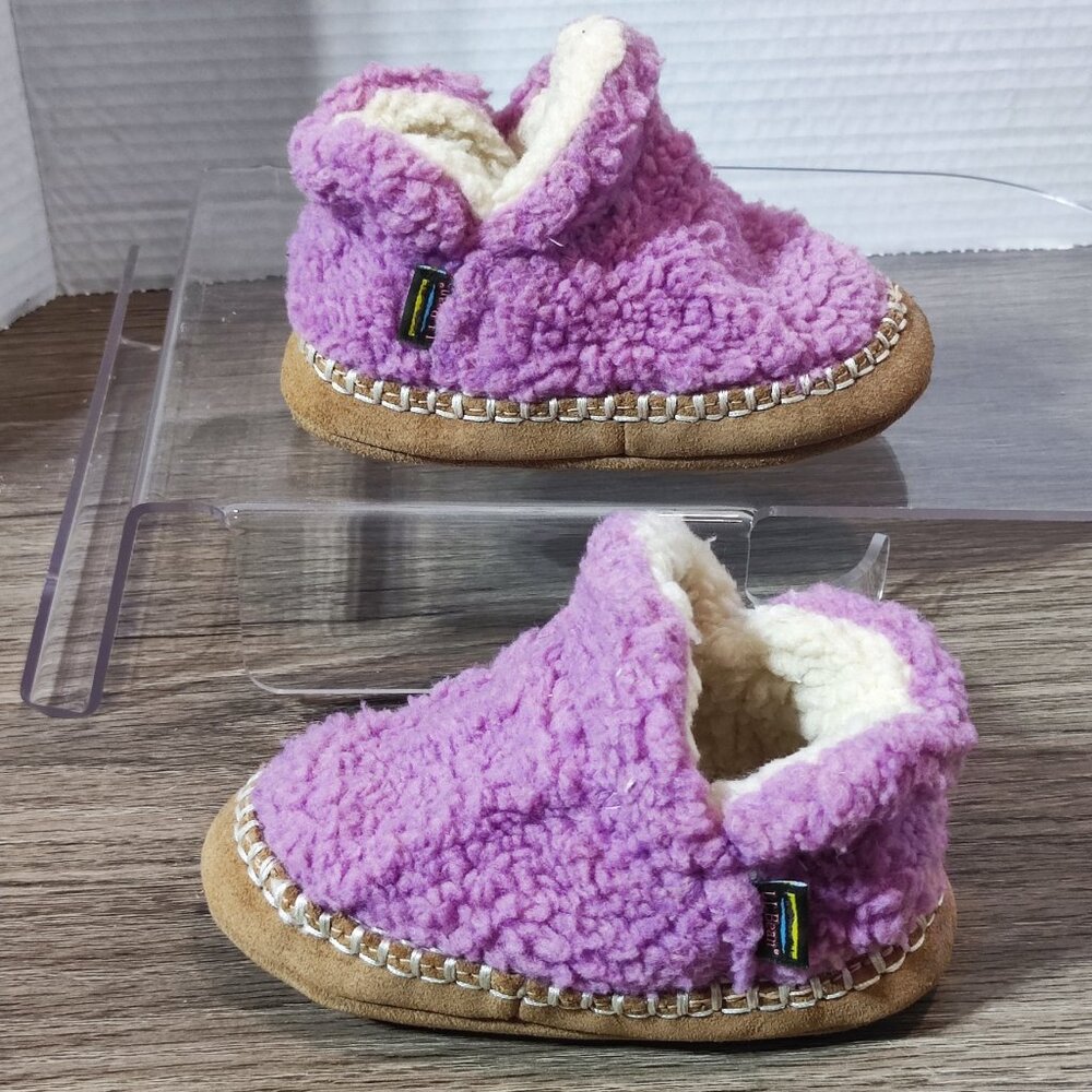 L.L.Bean Toddler Cozy Slipper Boots size 5-6 light purple colour leather sole